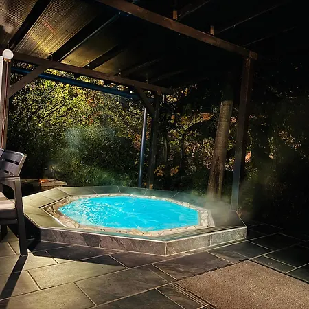 Vadgalamb & Jacuzzi Appartement