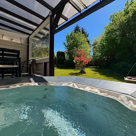 Vadgalamb & Jacuzzi