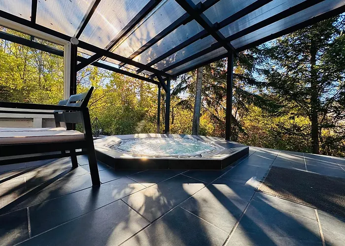 Vadgalamb & Jacuzzi *